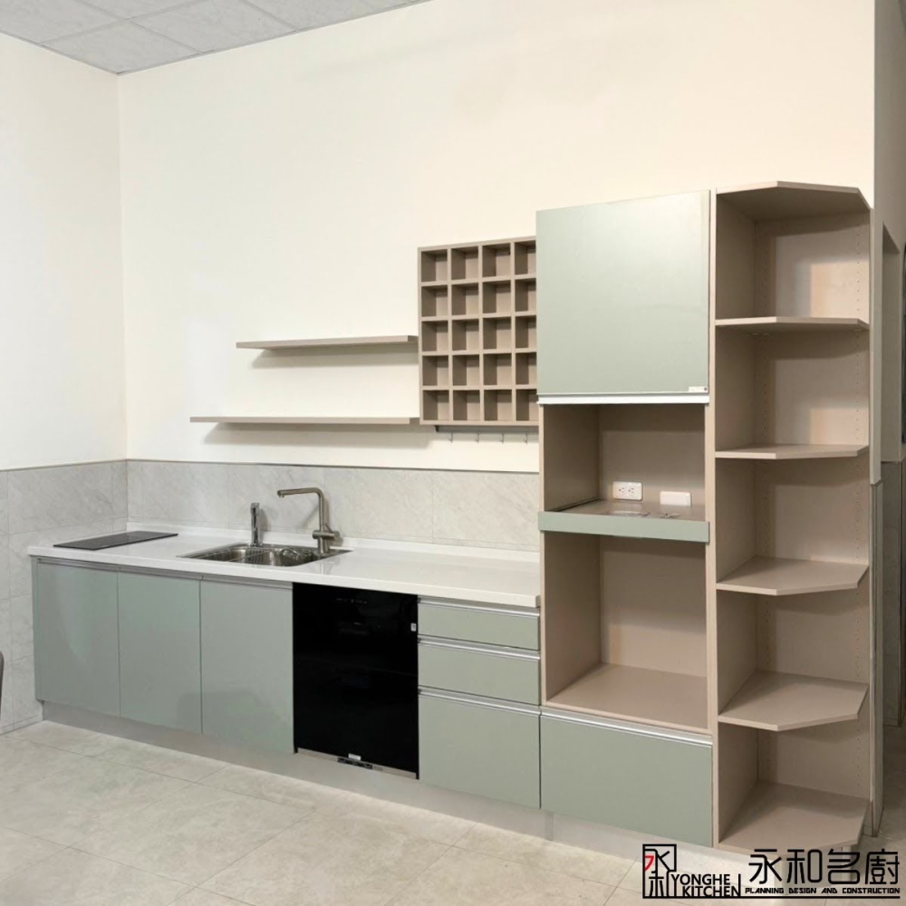 一字型系統廚具 (人造石檯面SD413、系統板A6346BS淺粉綠、A702BS象牙灰)